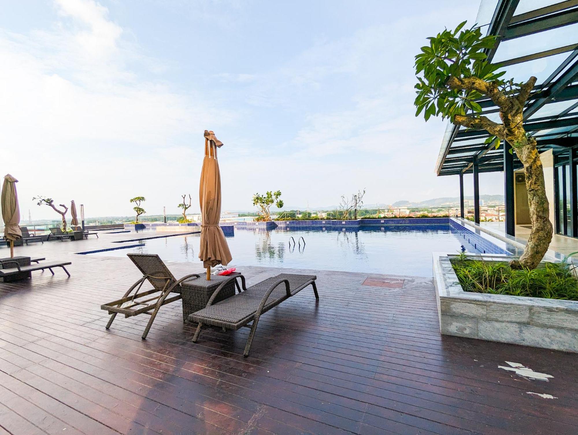 Lovina 1823 At Pollux Meisterstadt Batam Exterior photo