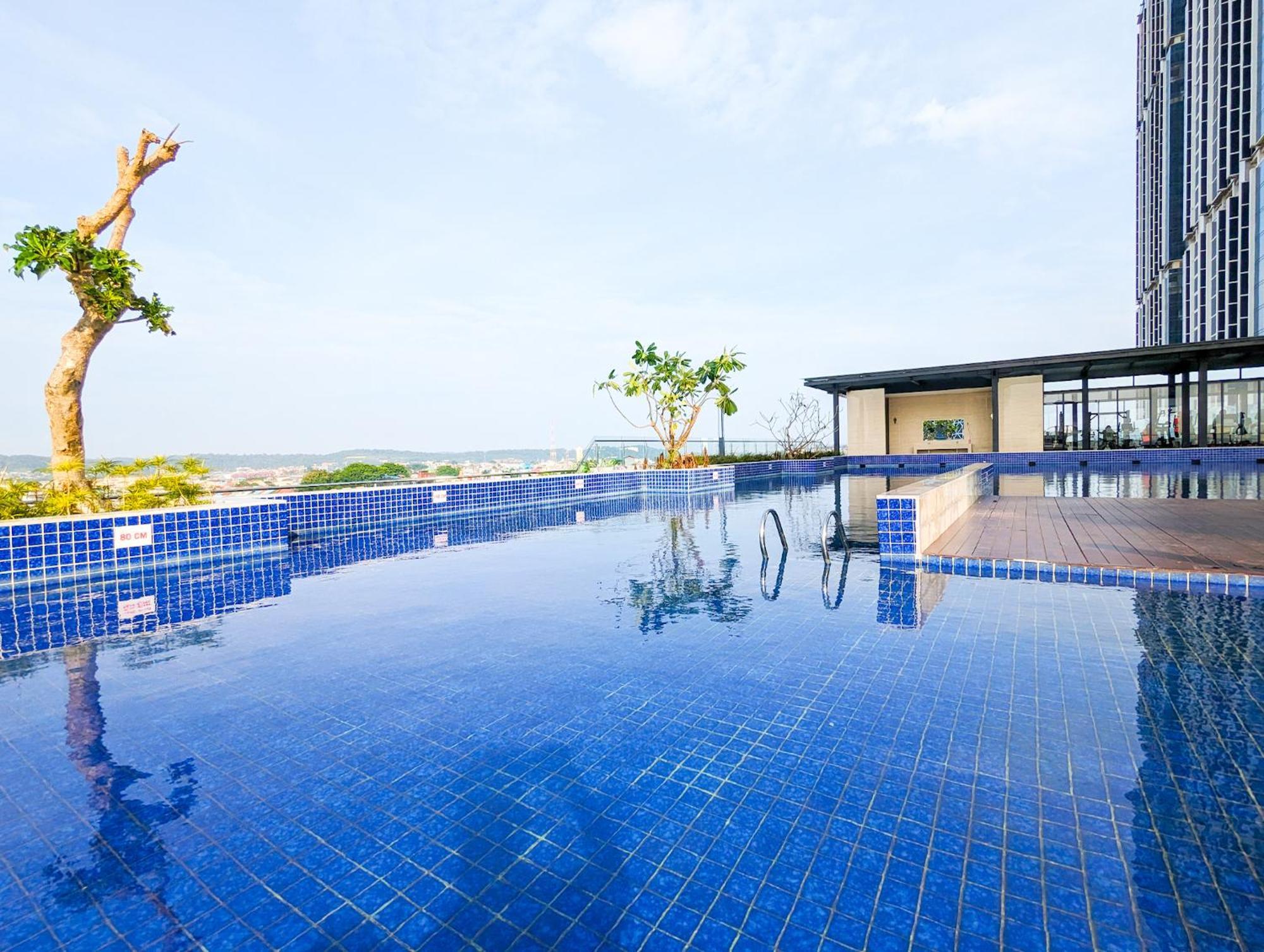 Lovina 1823 At Pollux Meisterstadt Batam Exterior photo